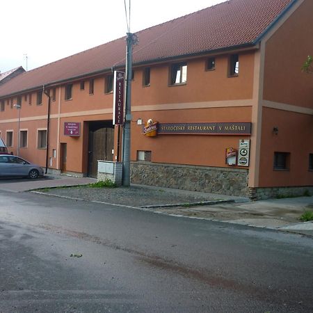 玛什塔利酒店 Kněževes 外观 照片